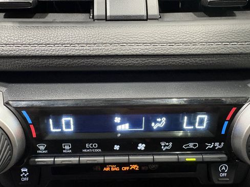 Used 2024 Toyota RAV4 XLE FWD image 25