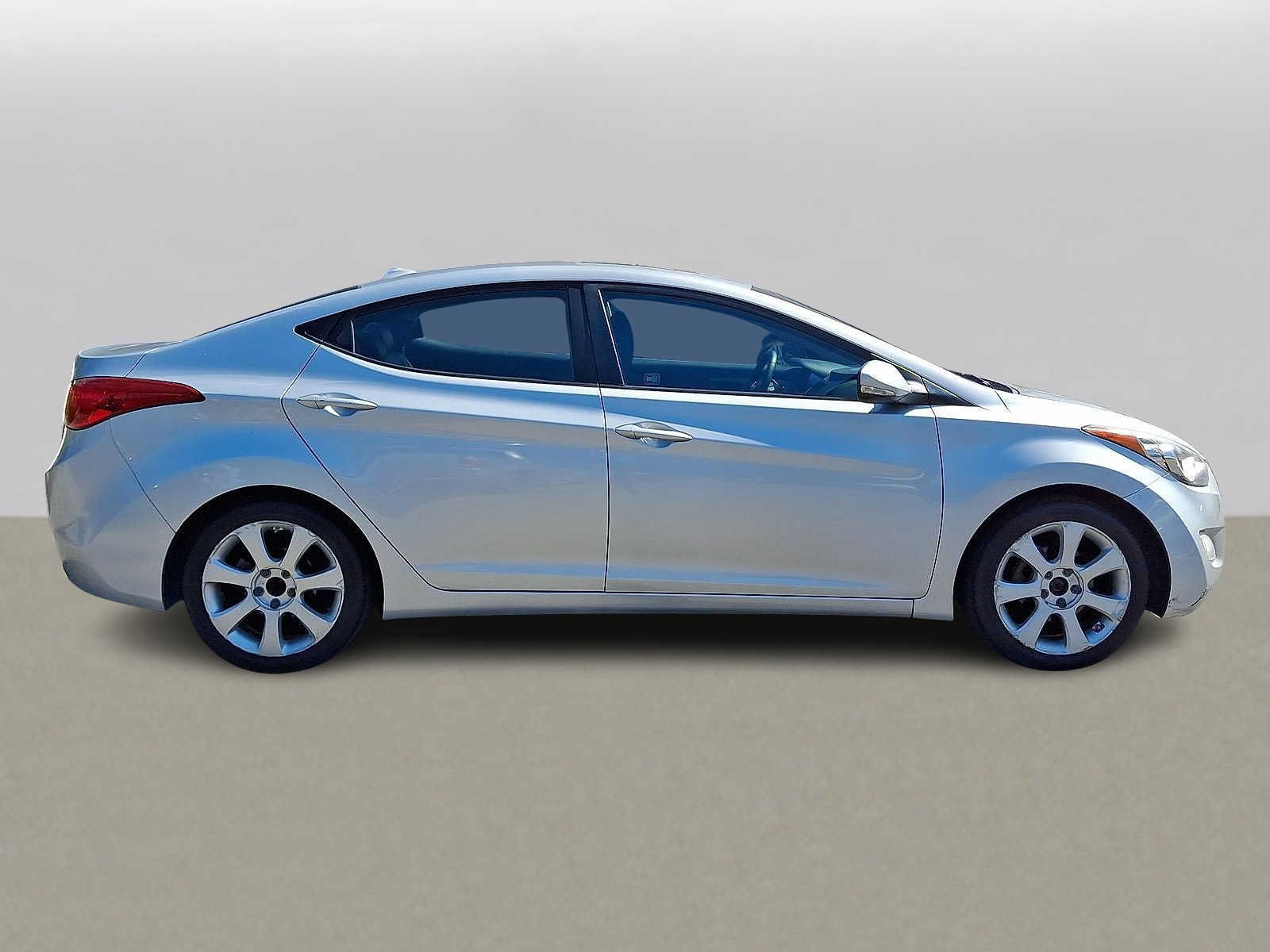 Used 2012 Hyundai Elantra Limited FWD image 32