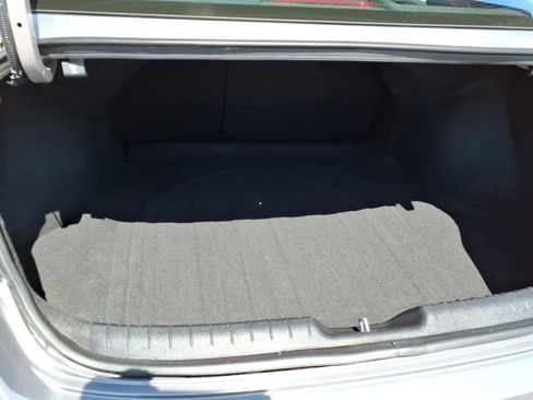 Used 2025 Hyundai Elantra SEL FWD image 24