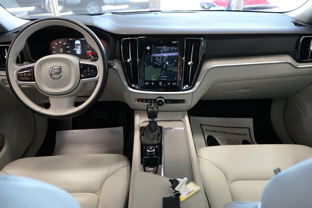 Used 2022 Volvo V60 T5 Cross Country AWD/4WD image 41