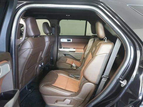 Used 2023 Ford Explorer King Ranch w/ Technology Package AWD/4WD image 28
