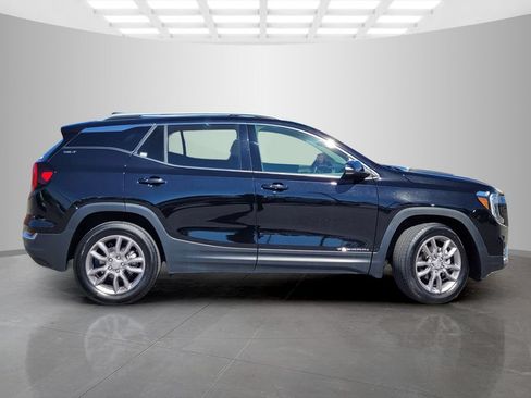 Used 2024 GMC Terrain SLT AWD/4WD image 4