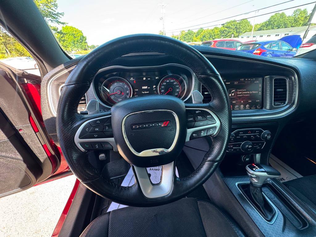 Used 2017 Dodge Charger R/T Scat Pack w/ Technology Group RWD image 15