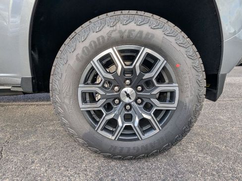New 2026 Chevrolet Colorado Z71 w/ Technology Package AWD/4WD image 18