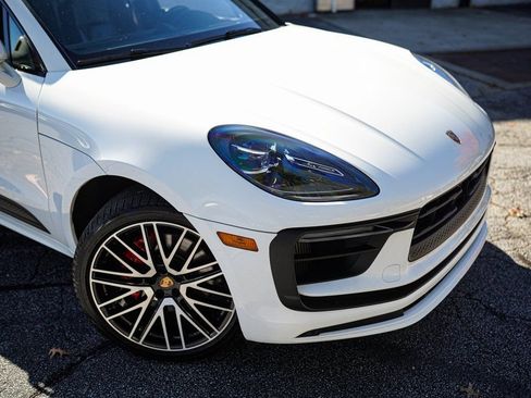 Used 2023 Porsche Macan S w/ Premium Package Plus AWD/4WD image 8