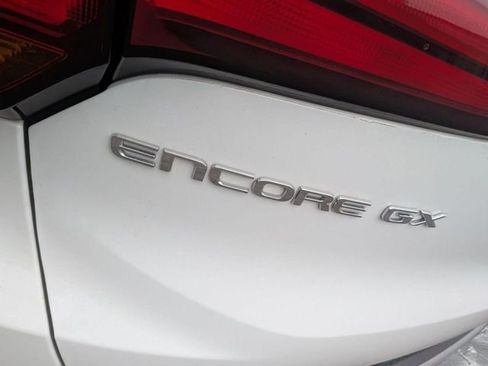 Used 2024 Buick Encore GX Preferred FWD image 10
