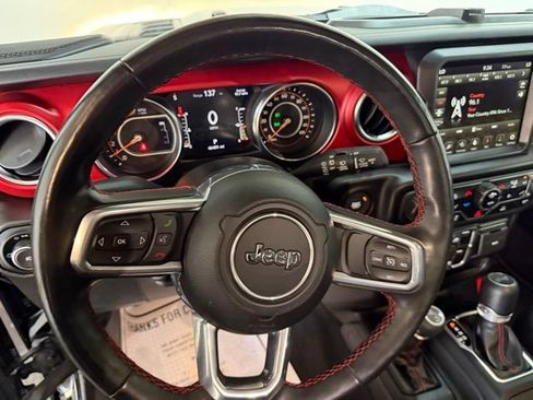 Used 2023 Jeep Wrangler Unlimited Rubicon w/ Cold Weather Group AWD/4WD image 25