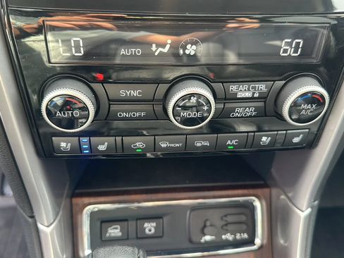 Used 2021 Subaru Ascent Touring AWD/4WD image 12