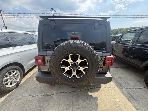 Used 2020 Jeep Wrangler Rubicon w/ LED Lighting Group AWD/4WD image 4