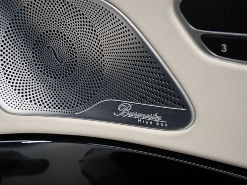 Used 2017 Mercedes-Benz S 550 4MATIC Sedan image 27