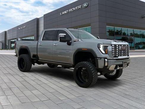 Used 2024 GMC Sierra 3500 Denali w/ Denali Reserve Package AWD/4WD image 7