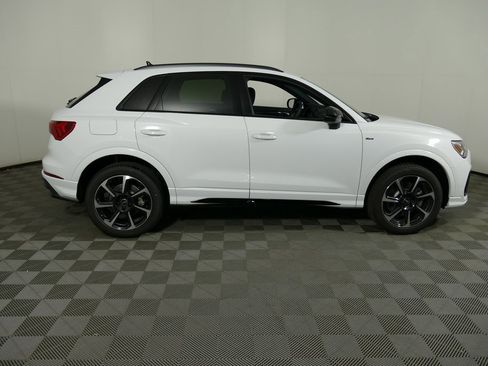 New 2025 Audi Q3 2.0T Premium Plus image 2