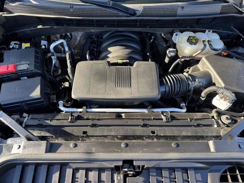 Used 2022 Chevrolet Silverado 1500 LTZ AWD/4WD image 9