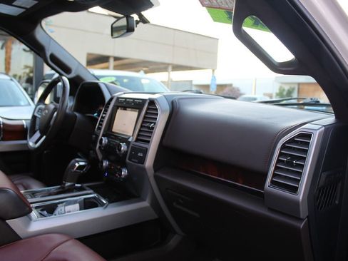 Used 2019 Ford F150 King Ranch w/ Equipment Group 601A Luxury AWD/4WD image 30