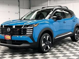 New 2026 Nissan Kicks SR w/ Cold Weather Package FWD video 2