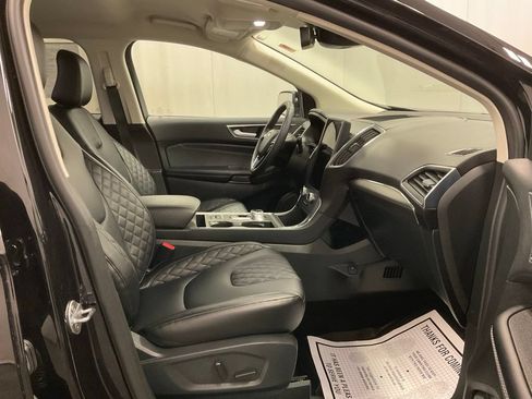 Used 2024 Ford Edge Titanium AWD/4WD image 31