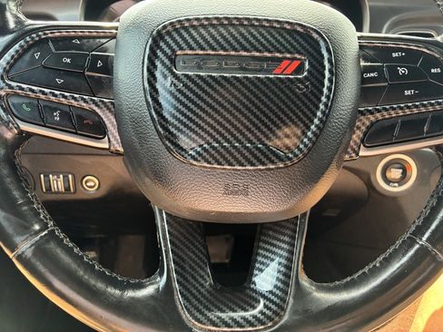 Used 2020 Dodge Charger SXT w/ Leather Interior Group RWD image 8