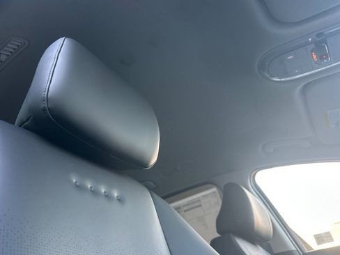 New 2026 Hyundai Ioniq 9 SEL image 18