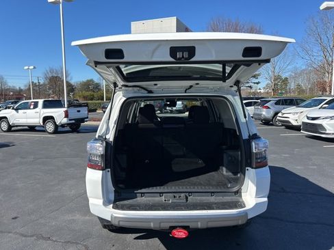 Used 2022 Toyota 4Runner TRD Off-Road image 7