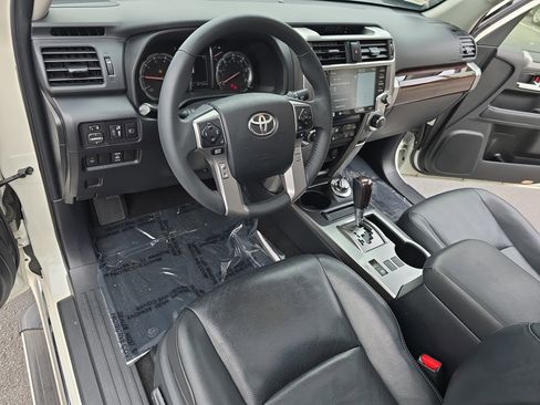 Used 2020 Toyota 4Runner Limited image 18