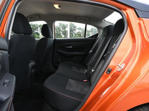 Used 2025 Nissan Sentra SR FWD image 19