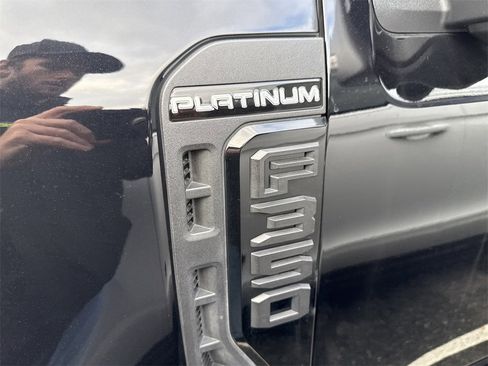Used 2025 Ford F350 Platinum image 8