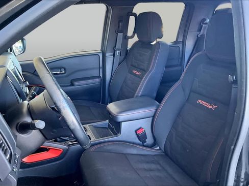 Used 2022 Nissan Frontier Pro-X RWD image 8