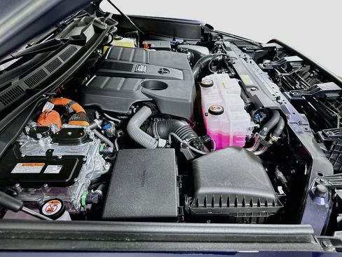 New 2026 Toyota Tundra Platinum AWD/4WD image 19