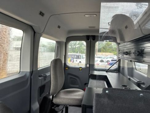Used 2019 Ford Transit 150 XLT RWD image 38