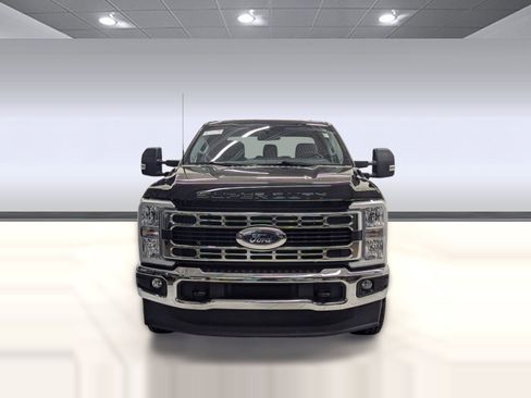 Used 2025 Ford F250 XLT image 5