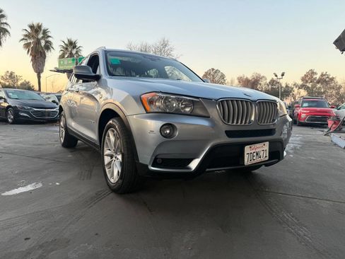 Used 2014 BMW X3 xDrive28i image 3