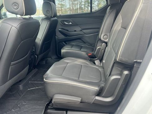 Used 2024 Chevrolet Traverse Premier w/ Redline Edition image 5