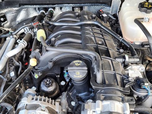 Used 2024 Jeep Wrangler Rubicon image 14