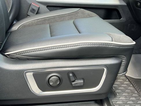 New 2026 RAM 1500 Laramie w/ Trailer Tow Group image 9