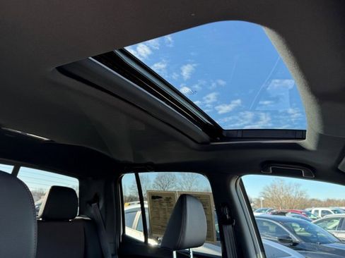 Certified 2025 Honda Ridgeline Black Edition image 11