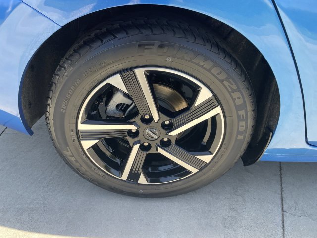 Used 2024 Nissan Sentra SV FWD image 31