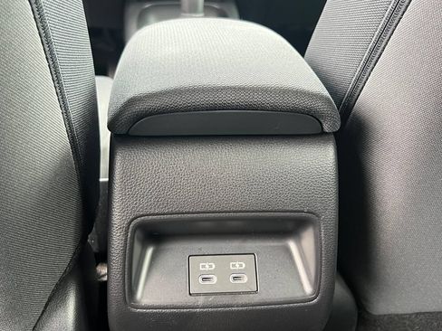Used 2025 Toyota Corolla LE FWD image 13