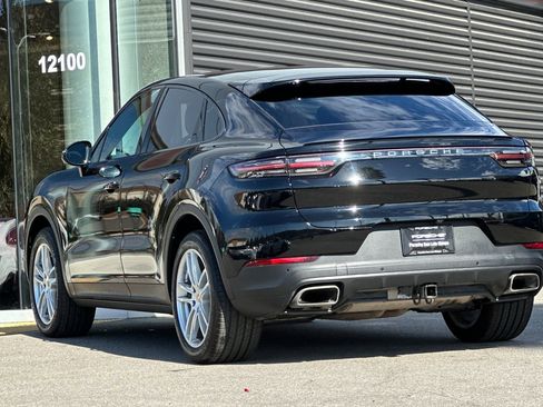 Used 2021 Porsche Cayenne Coupe image 3