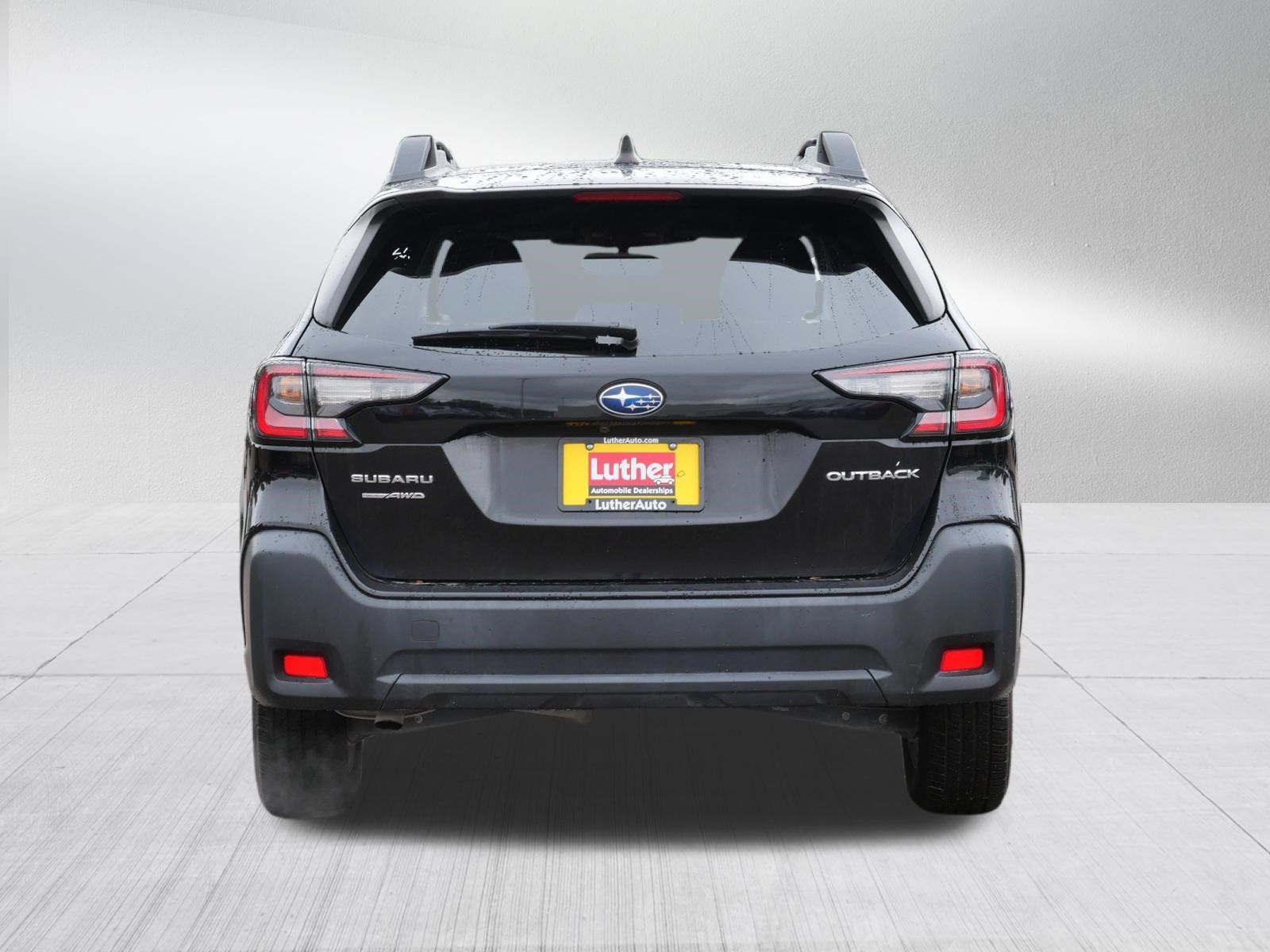 Used 2023 Subaru Outback Premium AWD/4WD image 6