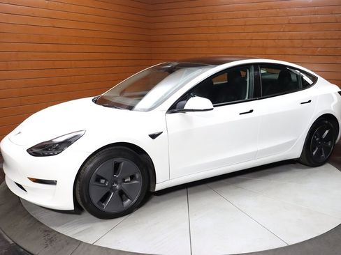 Used 2023 Tesla Model 3 Standard Range image 55