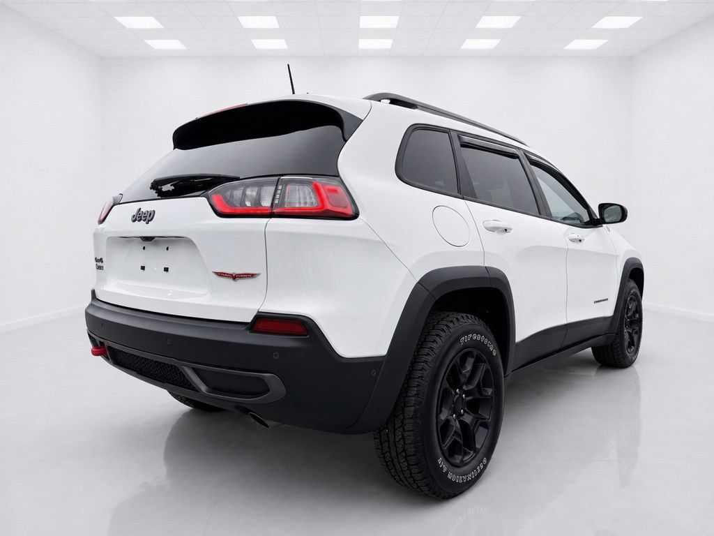 Used 2021 Jeep Cherokee Trailhawk w/ Technology Group AWD/4WD image 5
