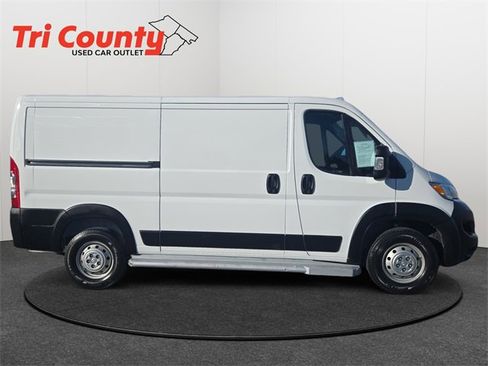 Used 2023 RAM ProMaster 2500 image 9