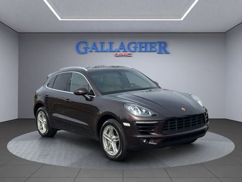 Used 2016 Porsche Macan S image 1