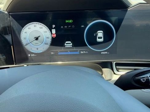Used 2024 Hyundai Elantra SEL FWD image 20