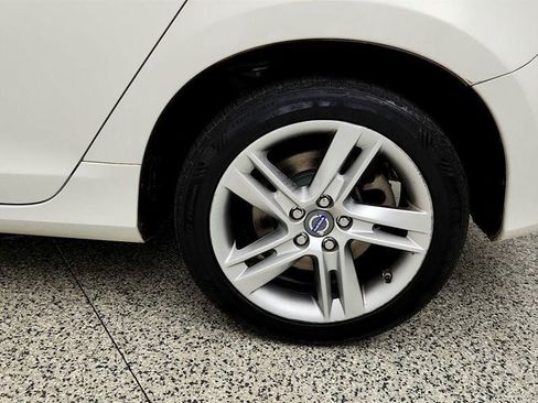 Used 2015 Volvo V60 T5 Premier FWD image 9