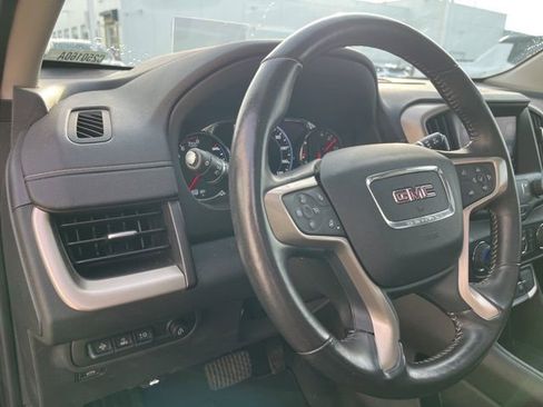Used 2022 GMC Terrain Denali image 14