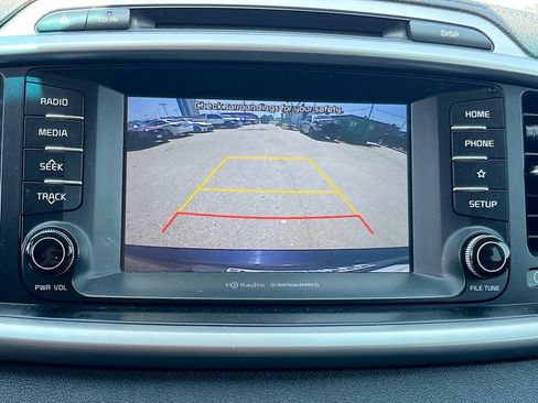 Used 2019 Kia Sorento FWD w/ LX Convenience Package image 13