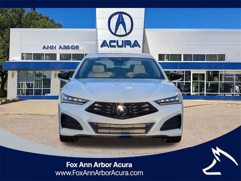 Certified 2025 Acura TLX w/ Technology Package image 8