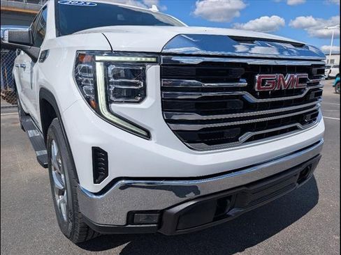 Used 2023 GMC Sierra 1500 SLT w/ SLT Premium Package image 23