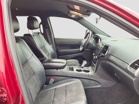 Used 2021 Jeep Grand Cherokee Laredo X image 28